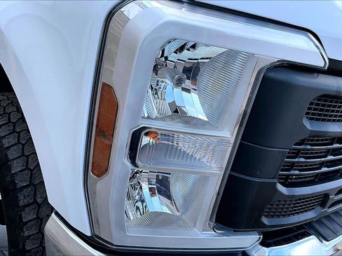 Used 2024 Ford F350 XL image 27