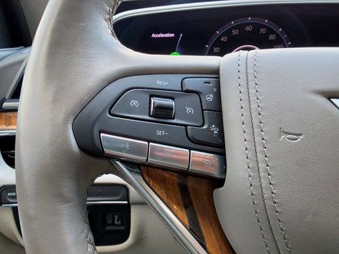 Used 2023 Cadillac Escalade ESV Sport Platinum w/ LPO, ONYX Package RWD image 19