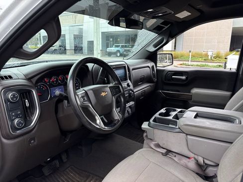 Used 2019 Chevrolet Silverado 1500 LT w/ Trailering Package image 7