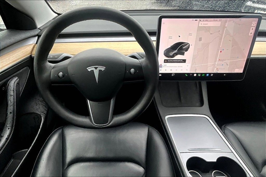 Used 2021 Tesla Model 3 Standard Range Plus RWD image 5