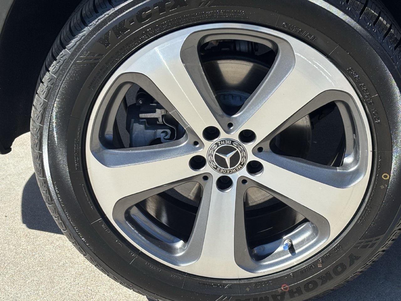 Used 2019 Mercedes-Benz GLC 300 4MATIC image 7