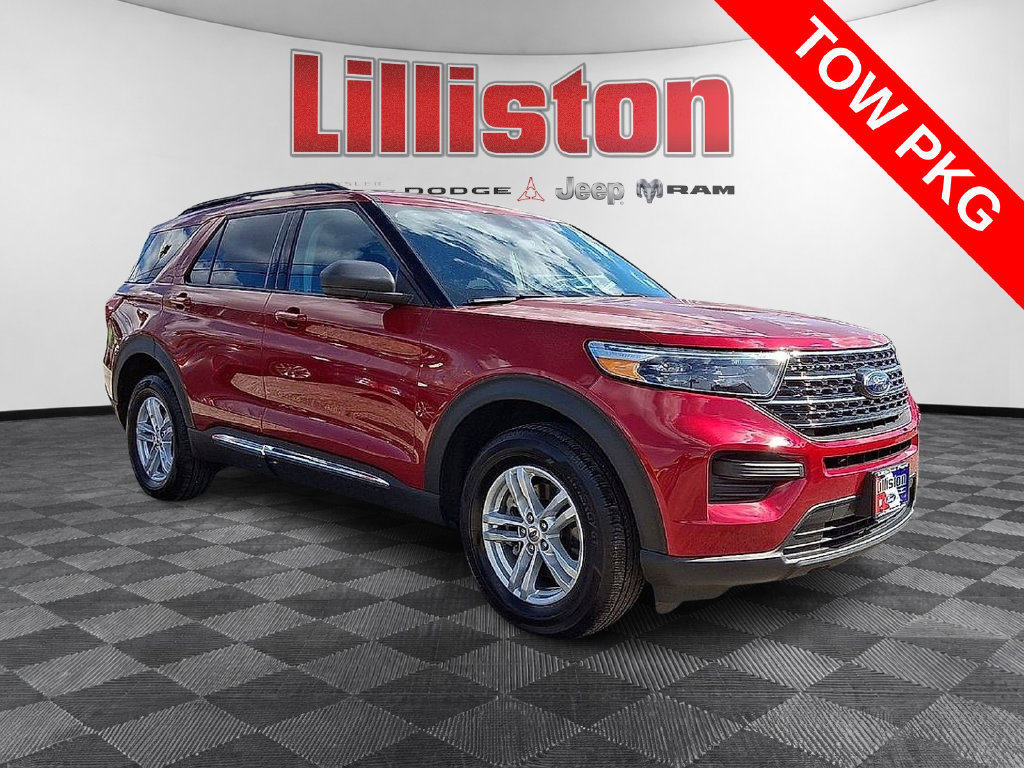 Used 2024 Ford Explorer XLT w/ Class IV Trailer Tow Package AWD/4WD image 3