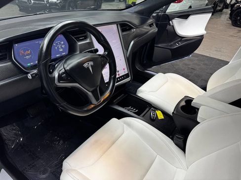 Used 2018 Tesla Model S 75D image 32