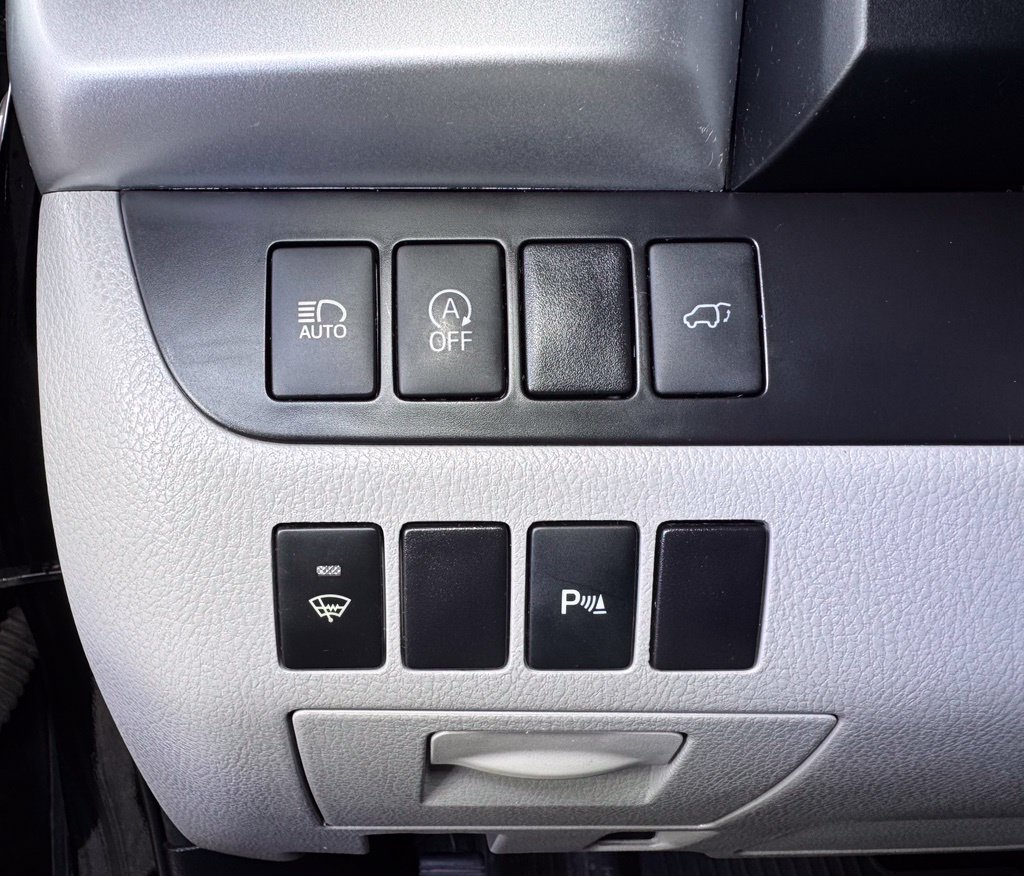 Used 2017 Toyota Highlander Limited AWD/4WD image 23