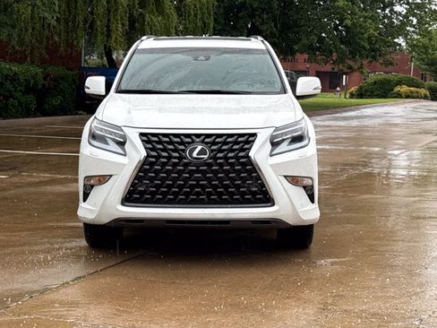 Used 2020 Lexus GX 460 Premium w/ Premium Package AWD/4WD image 2