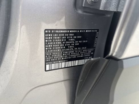 New 2026 Volkswagen Taos SE FWD image 27