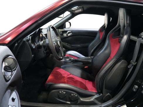 Used 2018 Nissan 370Z NISMO RWD image 26