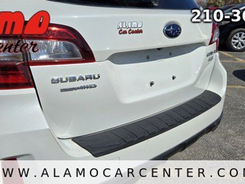 Used 2015 Subaru Outback 2.5i Limited image 11