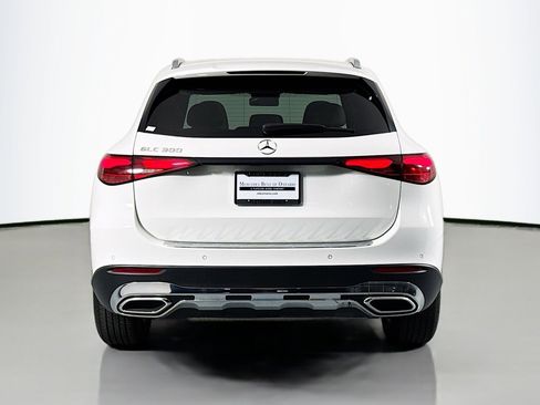 Used 2023 Mercedes-Benz GLC 300 image 3