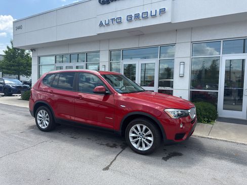 Used 2017 BMW X3 xDrive28i AWD/4WD image 1