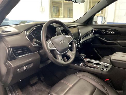 Used 2023 Chevrolet Traverse RS AWD/4WD image 8
