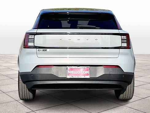 New 2025 Volvo EX30 Plus w/ Protection Package Premier image 6