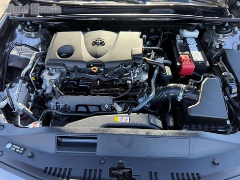 Used 2023 Toyota Camry SE image 30