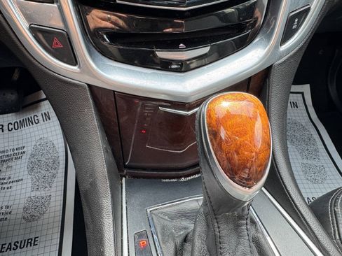 Used 2013 Cadillac SRX Luxury FWD image 46