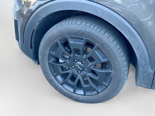 Certified 2022 Kia Telluride EX w/ EX Premium Package AWD/4WD image 31