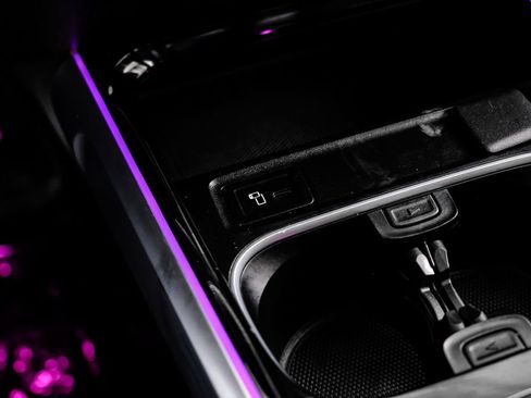 Used 2023 Mercedes-Benz EQB 250+ image 27