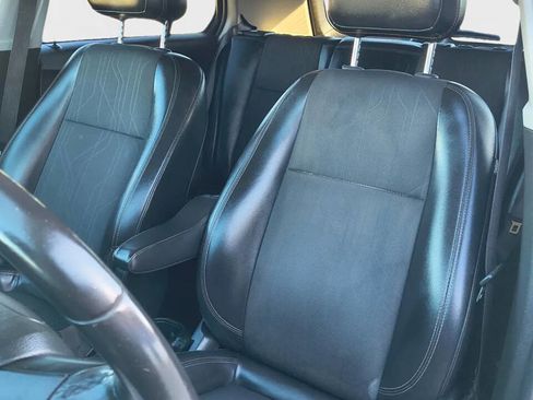 Used 2017 Chevrolet Trax LT w/ LT Convenience Package image 12