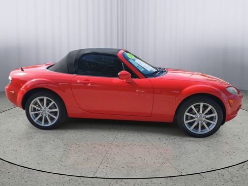 Used 2006 MAZDA MX-5 Miata Grand Touring image 3