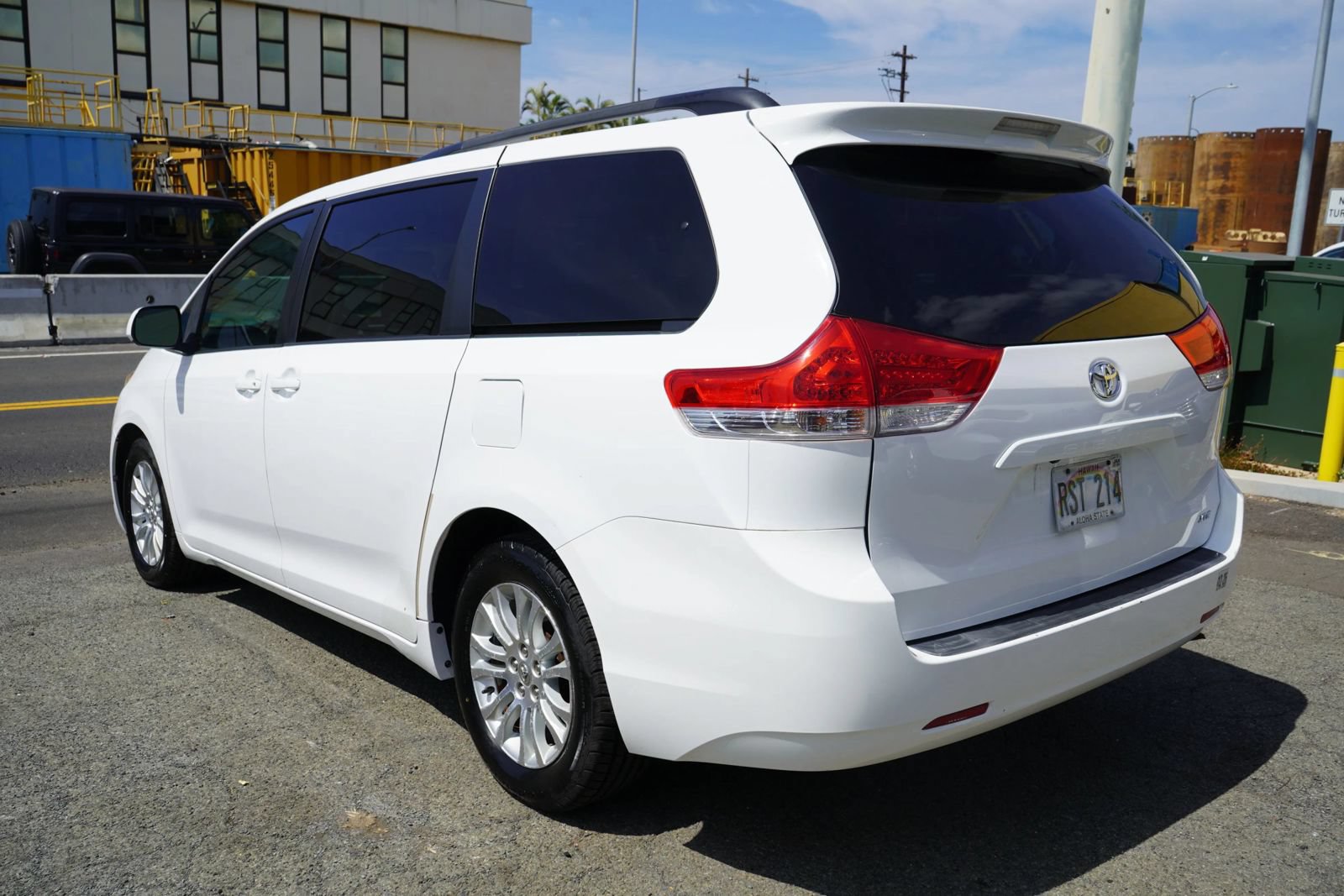 Used 2012 Toyota Sienna XLE FWD image 21