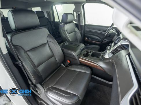 Used 2020 GMC Yukon SLT AWD/4WD image 46