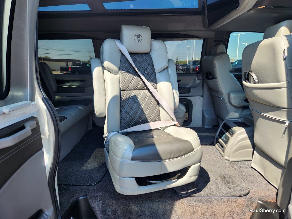Used 2021 Chevrolet Express 2500 LS w/ Enhanced Convenience Package RWD image 48