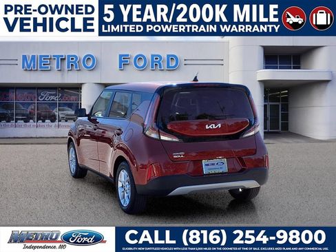 Used 2025 Kia Soul LX w/ LX Technology Package FWD image 6