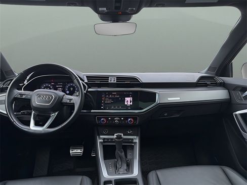 Used 2022 Audi Q3 2.0T Premium Plus w/ Premium Plus Package image 26