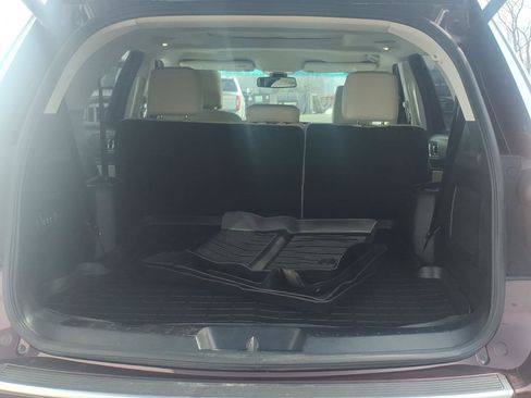 Used 2018 Ford Explorer Platinum image 7