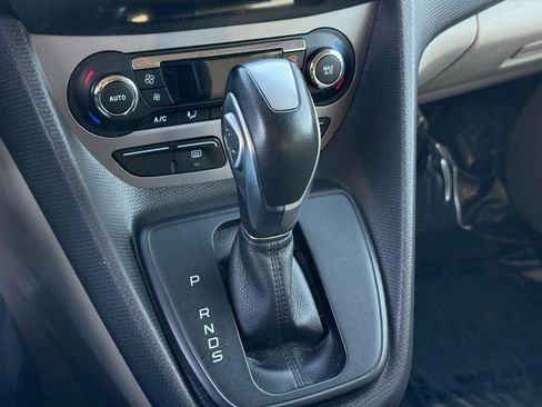 Used 2017 Ford Transit Connect XLT image 26