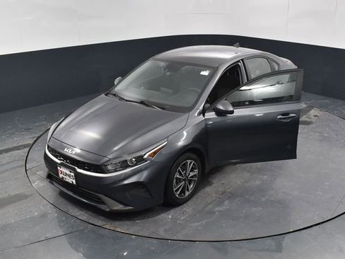 Used 2024 Kia Forte LXS image 36