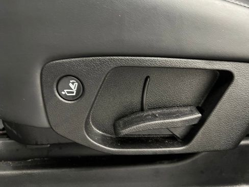 Used 2025 Kia Telluride S image 14