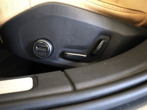 Used 2020 Volvo V60 T5 Cross Country w/ Protection Package Premier image 11