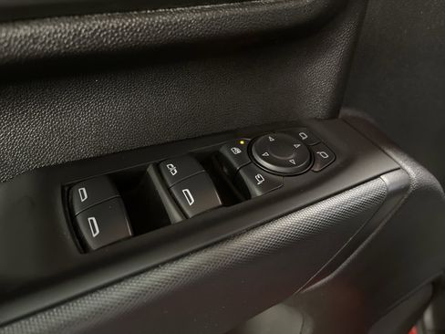 Used 2024 GMC Sierra 2500 Pro image 11