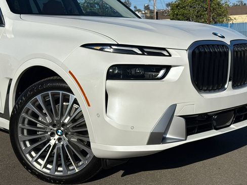 New 2027 BMW X7 xDrive40i w/ Premium Package AWD/4WD image 6