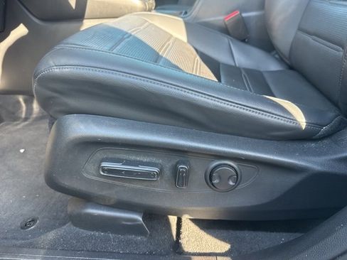 Used 2024 Honda CR-V EX-L image 9