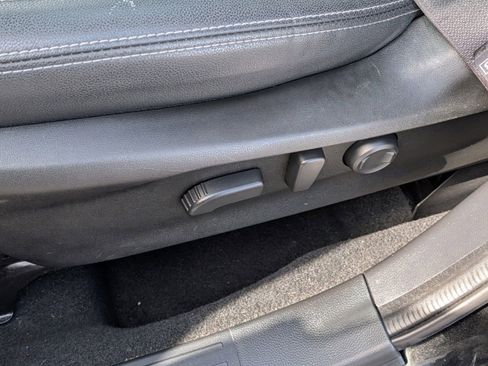 Used 2022 Subaru Forester Premium image 18