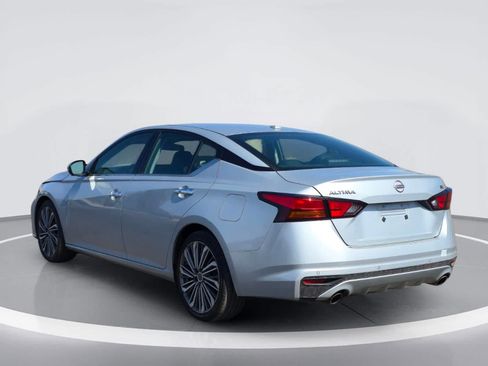 Used 2023 Nissan Altima 2.5 SL FWD image 4