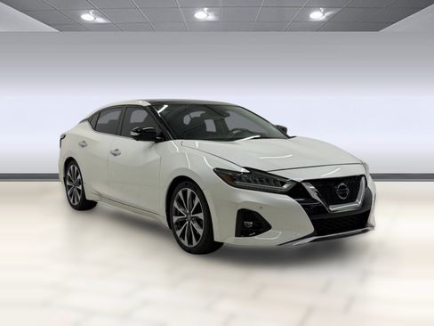 Used 2019 Nissan Maxima Platinum w/ Sport Mat Group FWD image 6