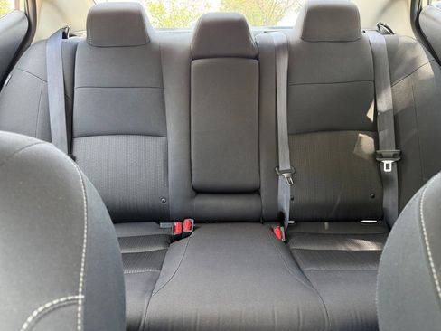 Used 2025 Nissan Altima 2.5 SV FWD image 38