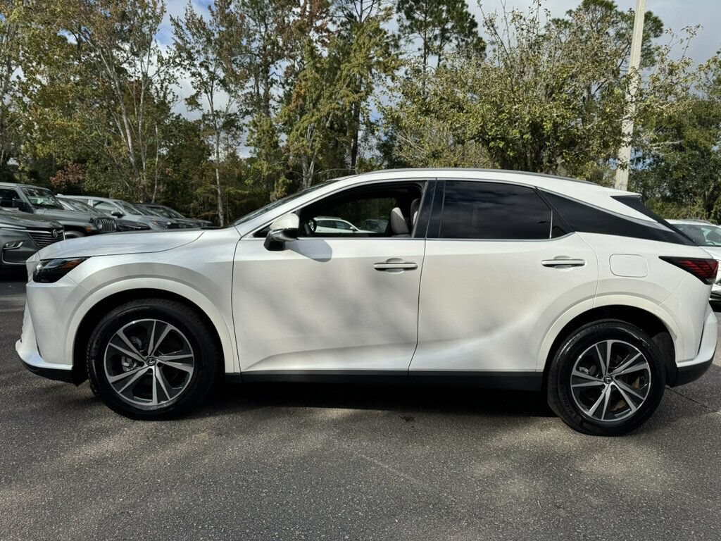 Used 2025 Lexus RX 350 Premium w/ Accessory Package (Z1) FWD image 2