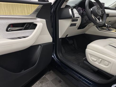 Used 2024 MAZDA CX-90 3.3 Turbo S w/ Premium Plus AWD/4WD image 17