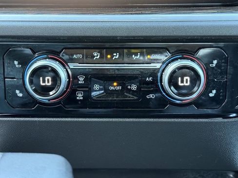 Used 2022 GMC Sierra 1500 Elevation w/ Elevation Premium Package AWD/4WD image 20