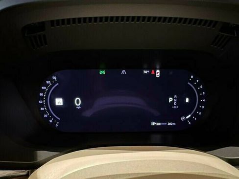 Used 2023 Volvo XC60 B5 Plus w/ Protection Package Premier FWD image 19