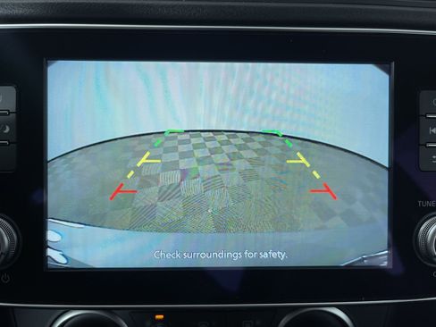 Certified 2025 Nissan Leaf S image 19