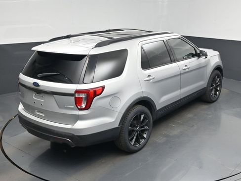 Used 2017 Ford Explorer XLT w/ Equipment Group 202A image 44