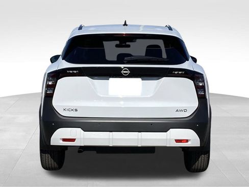 New 2026 Nissan Kicks SV w/ SV Premium Package image 3