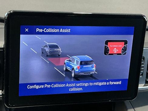 Used 2023 Ford Explorer XLT w/ Equipment Group 202A image 43