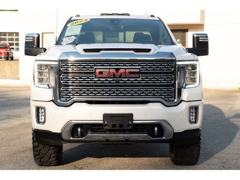 Used 2022 GMC Sierra 2500 Denali w/ Denali Ultimate Package AWD/4WD image 3