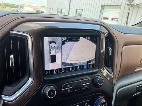Used 2021 Chevrolet Silverado 3500 High Country w/ Z71 Off-Road Package AWD/4WD image 23
