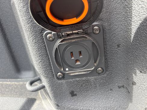 Used 2024 GMC Sierra 2500 Denali w/ Denali Reserve Package image 7